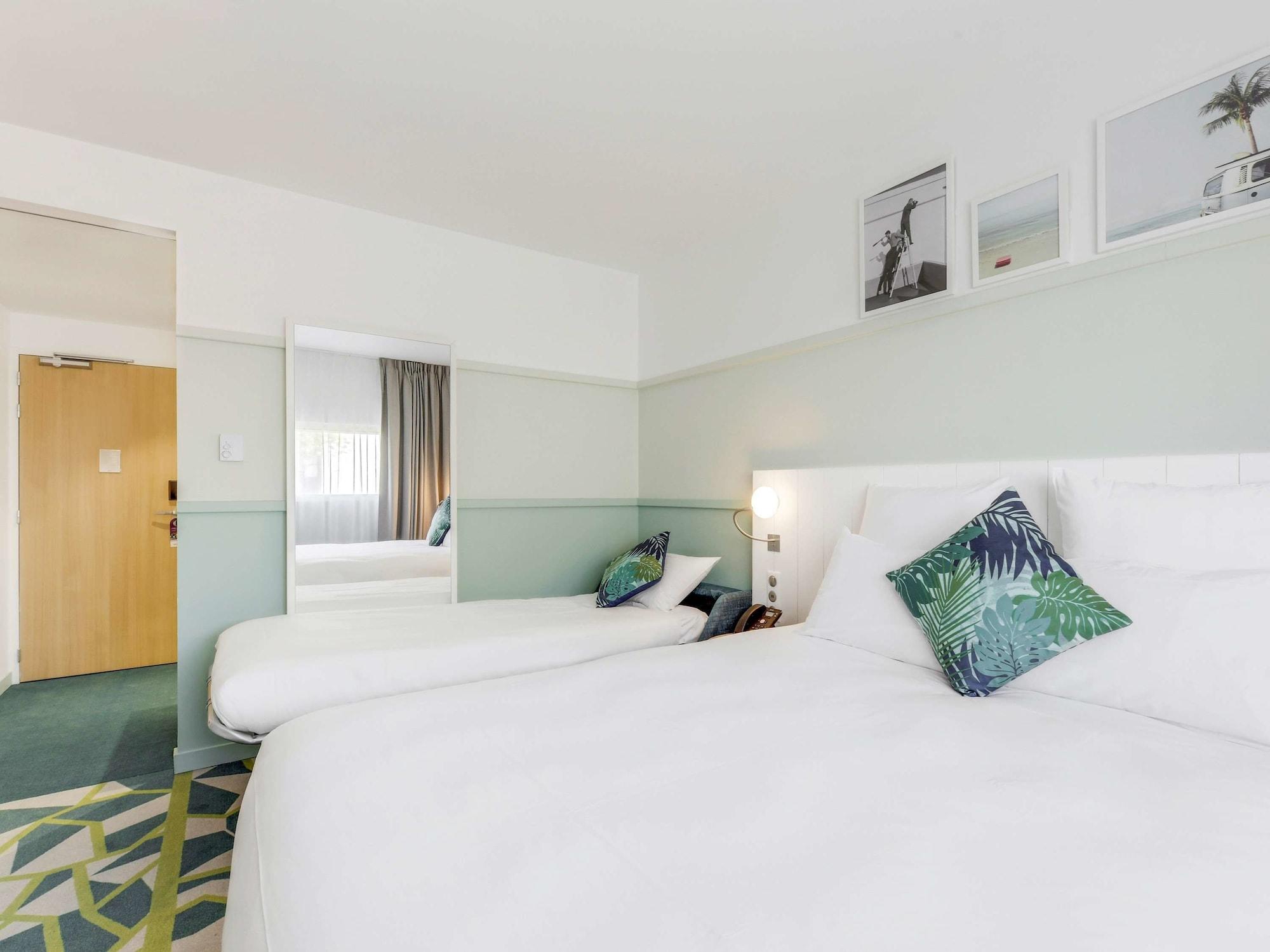 Mercure Paris Orly Airport Bagian luar foto