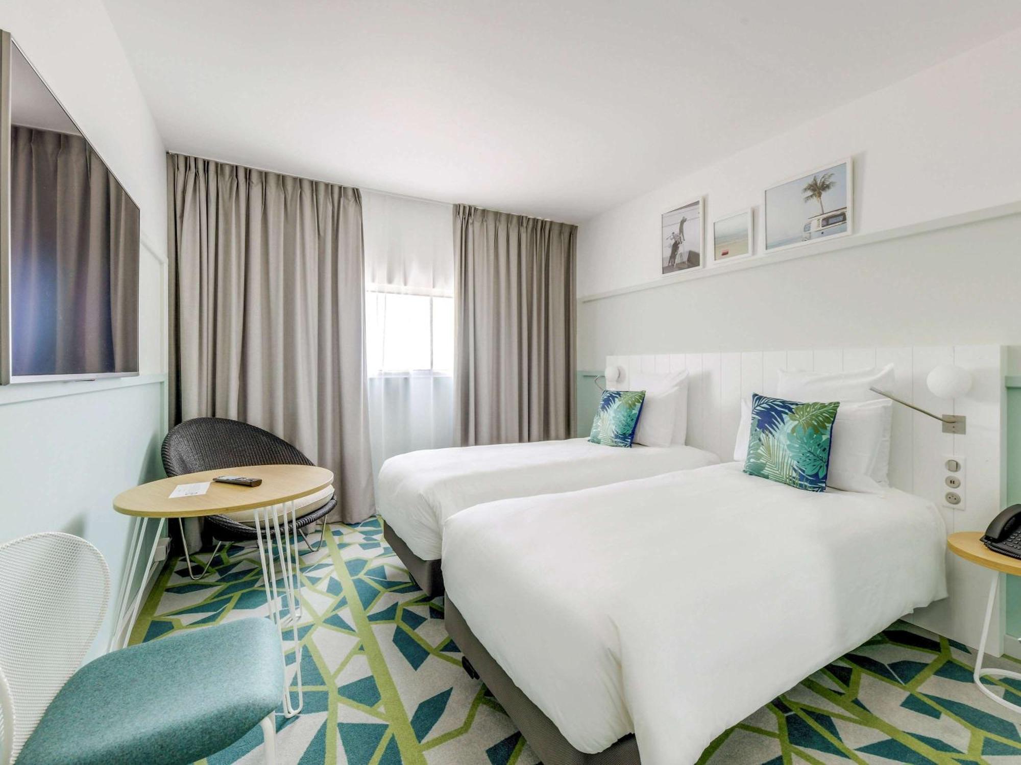 Mercure Paris Orly Airport Bagian luar foto
