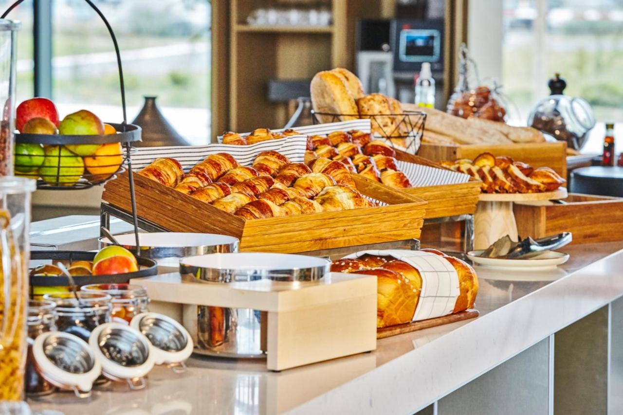 Mercure Paris Orly Airport Bagian luar foto
